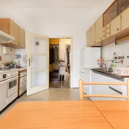 Appartement Central 2bedrooms Apt Near Bus/railway Station